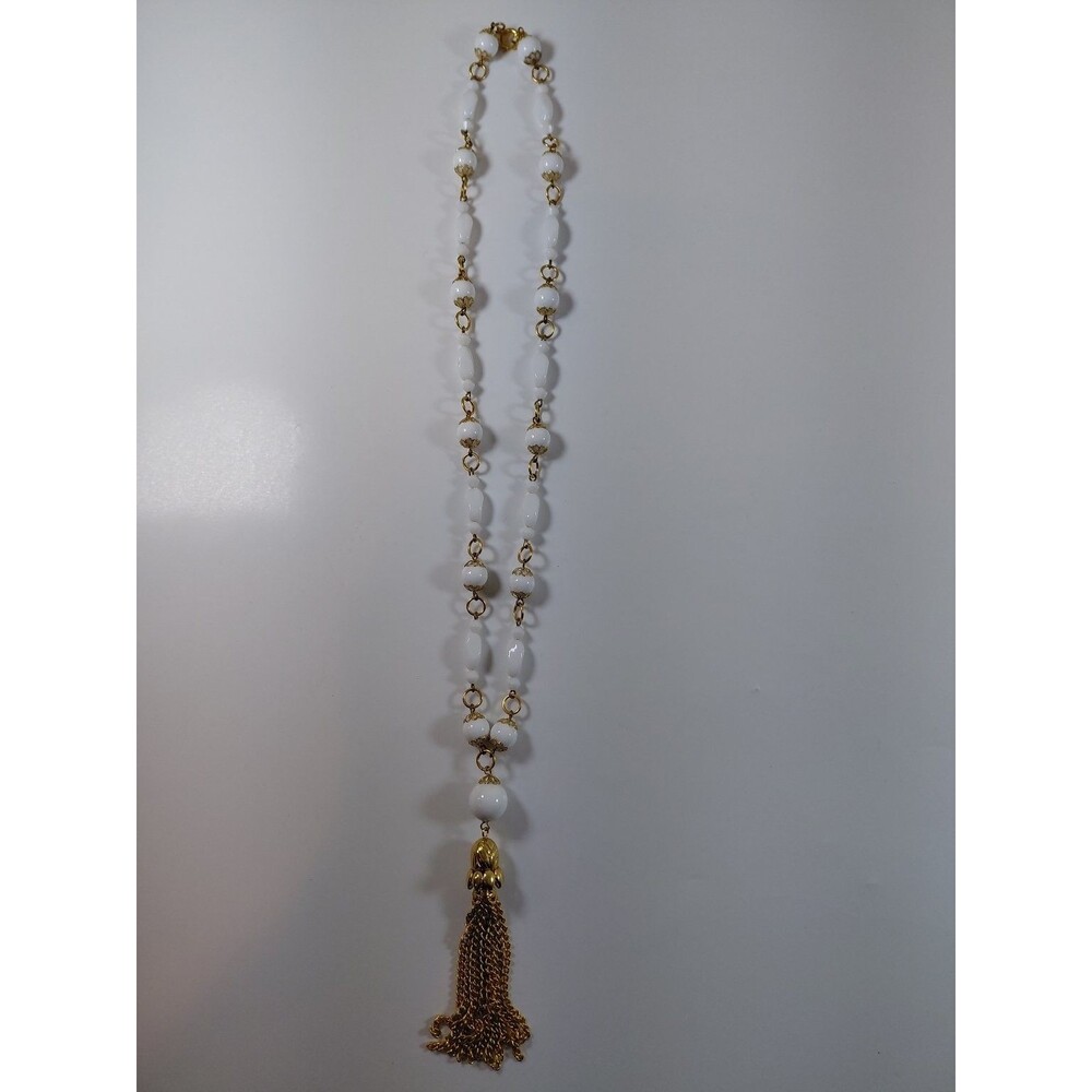 Vintage White Beaded Lariat Tassel Necklace Gold Tone Long Fashion Statement 24"